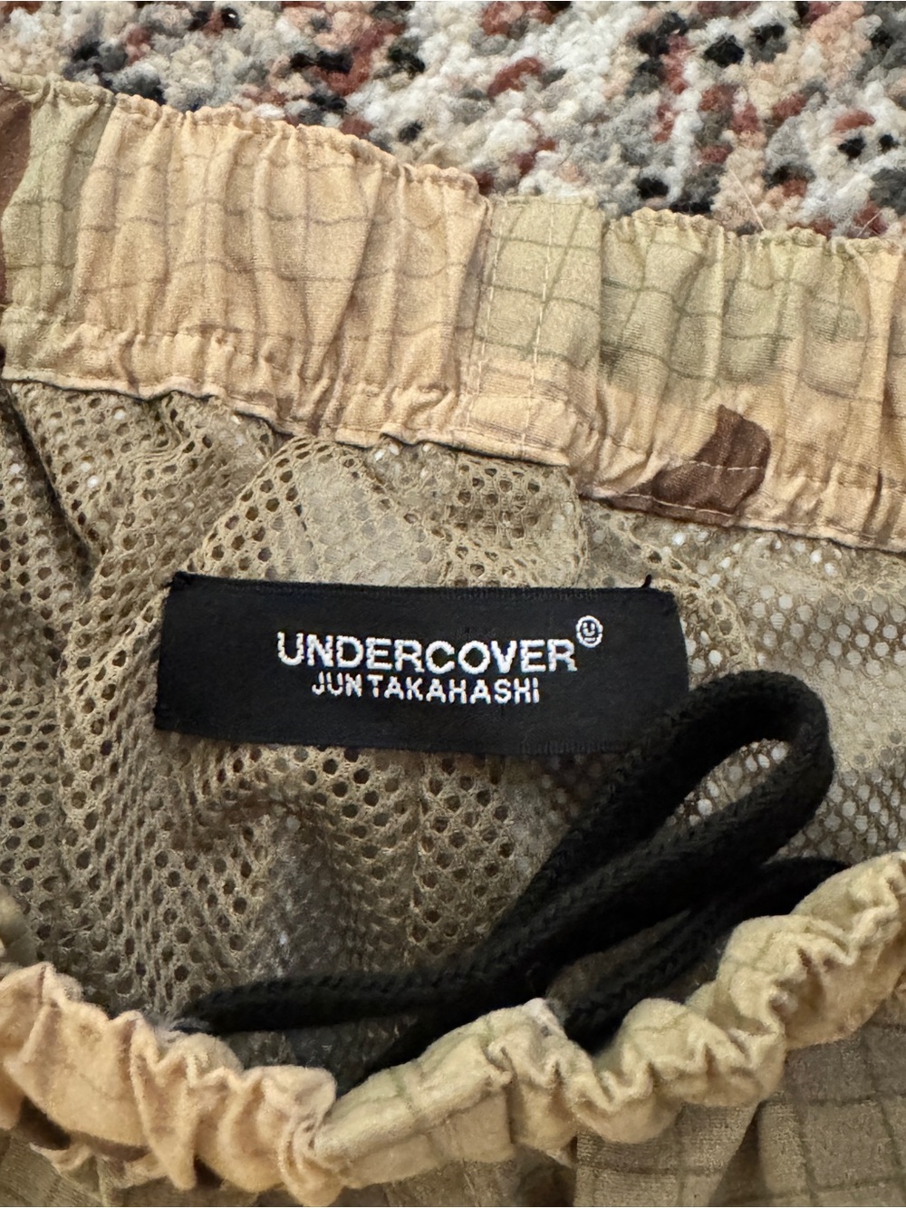 Undercover Desert Camo Elastic Waist Cargo Shorts - Tan & Brown - Picture 4 of 4